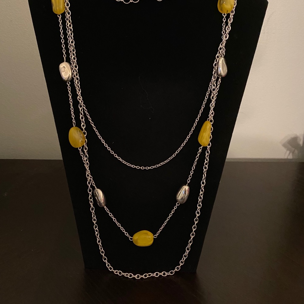 Yellow necklace set